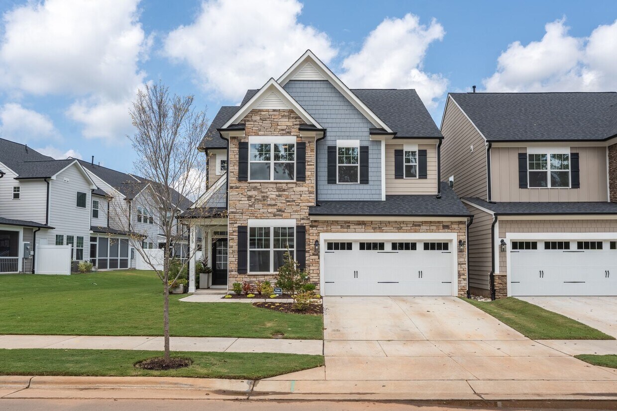 Primary Photo - 2409 Big Sky Ln