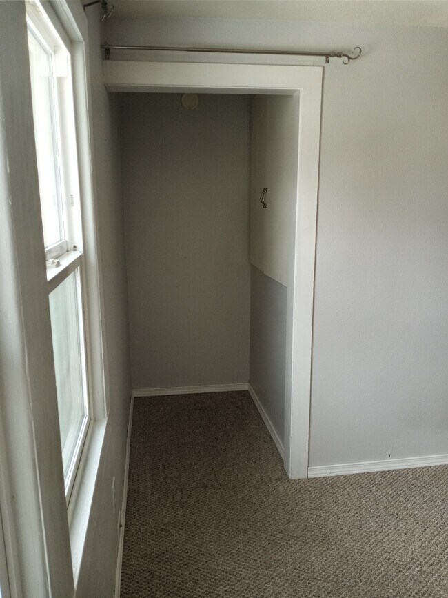 Storage nook with built-in cabinet - 2315 15th Ave