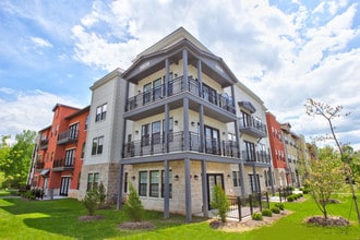 Building Photo - HighGrove