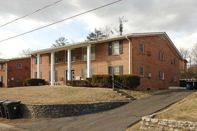 Foto del edificio - 2721-2739 Brownsboro Rd