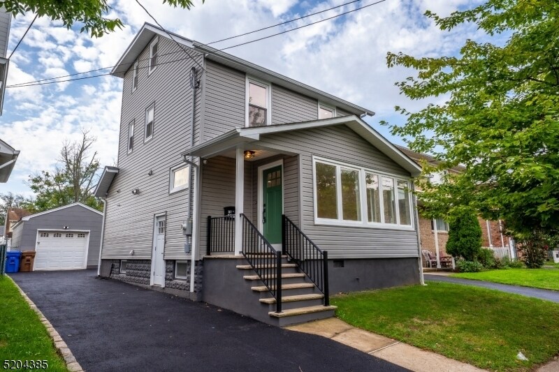 Foto principal - 367 N Stiles St