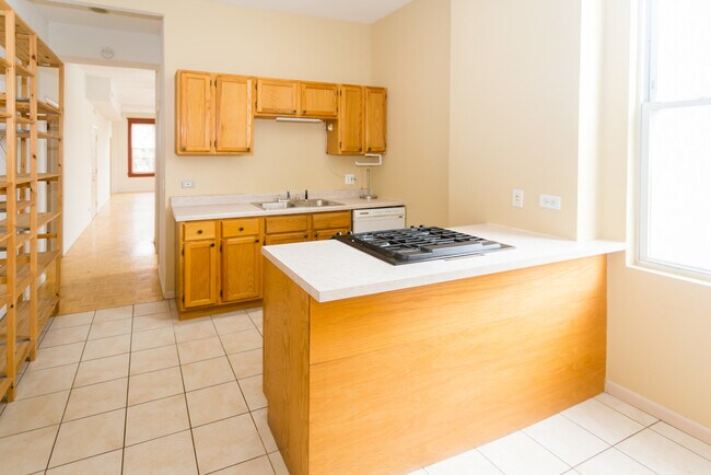 Foto del edificio - 1326 N Artesian Ave