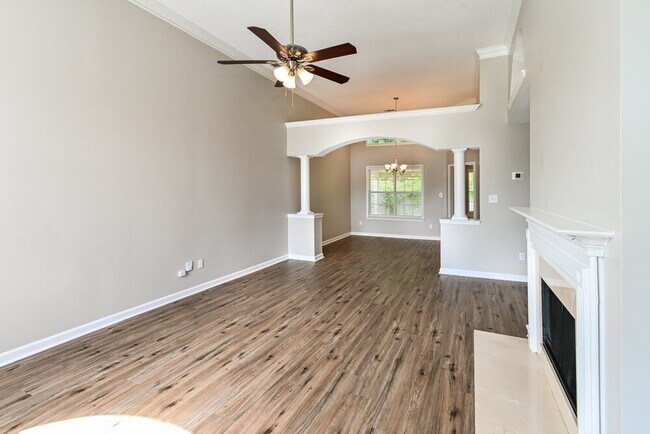 Building Photo - 8084 Conridge Dr