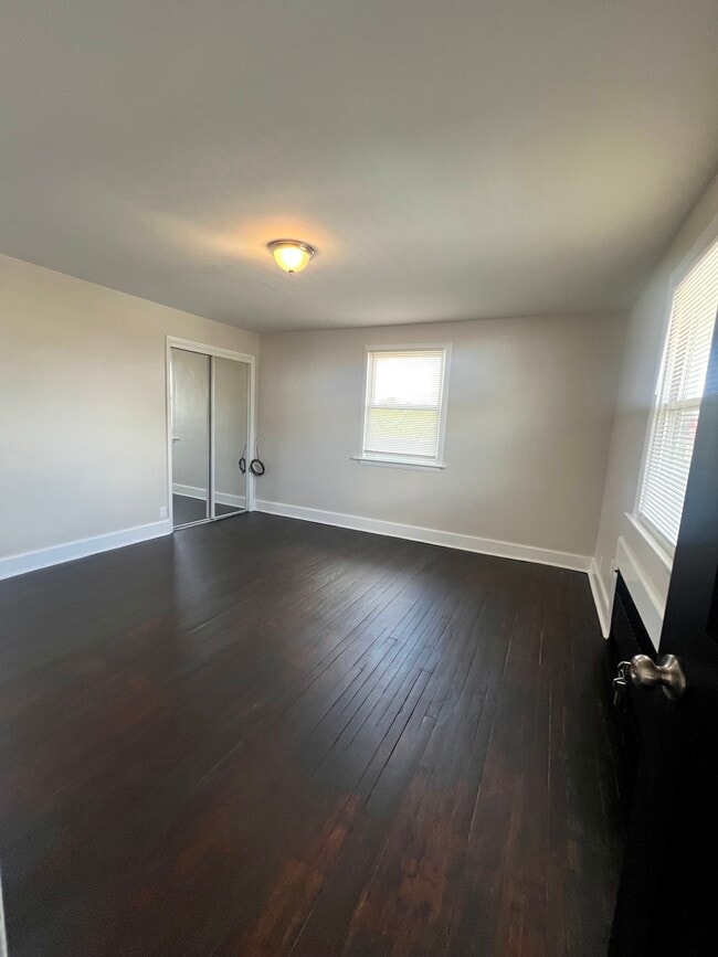 Building Photo - 126 US Highway 46