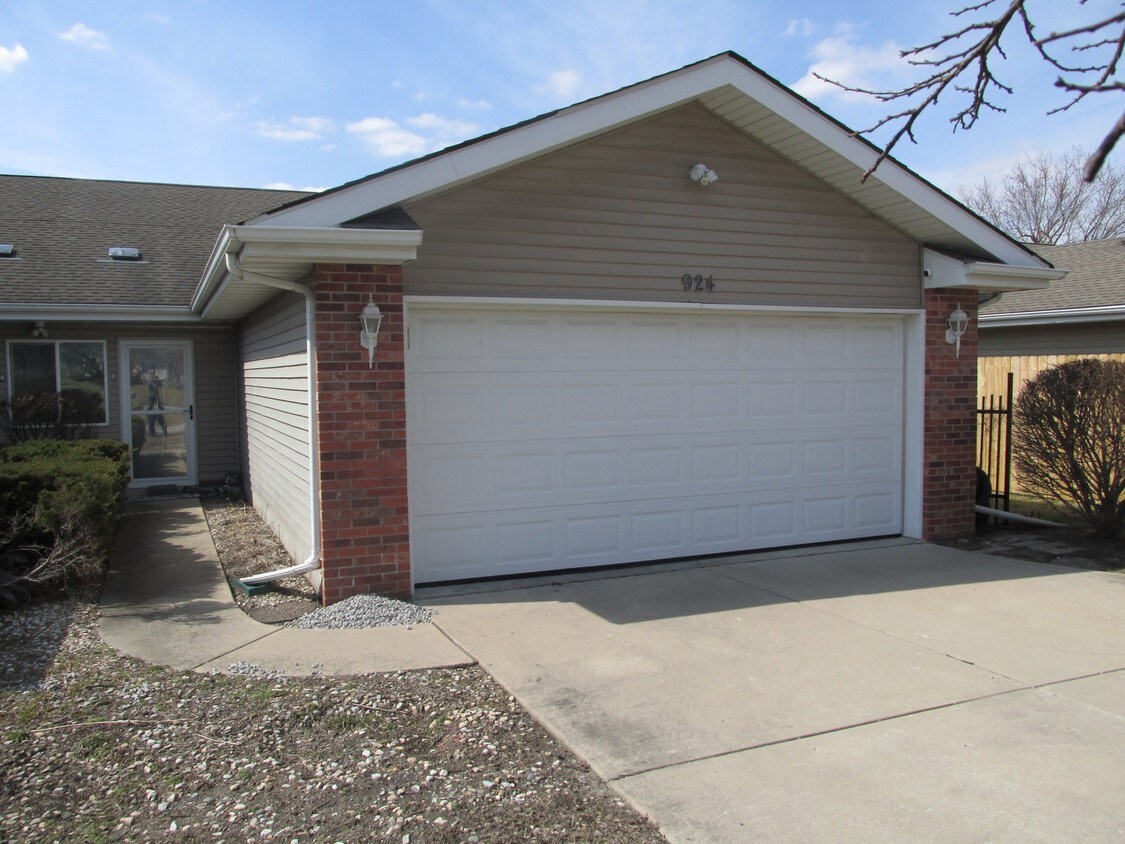 Foto principal - 924 North Colfax Street