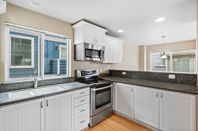 Photo - 8619 Delridge Way House