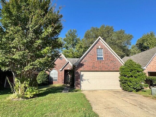 Foto del edificio - Move In Special! Now Leasing a 3 Bedroom With Bonus Room in Olive Branch