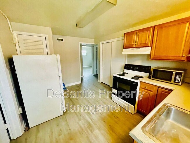 Foto del edificio - 1100 Stevenson Mill Rd