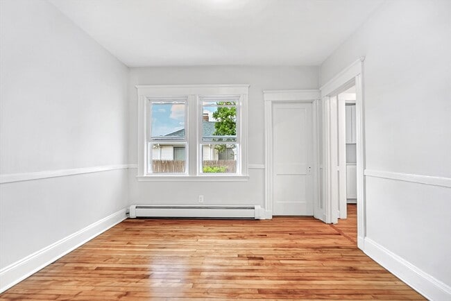Building Photo - 726 Highland Ave