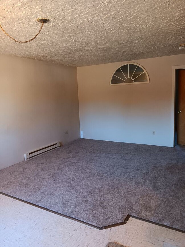 Foto del edificio - 208 S 1st St