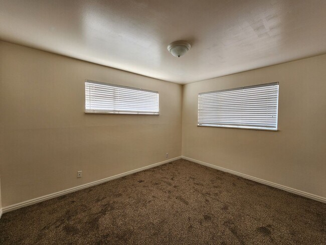 Foto del edificio - Charming & eclectic Single Family 3 bd. Rambler w/ Loft Space!