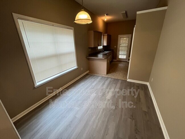 Building Photo - 6814 Mikayla Ln