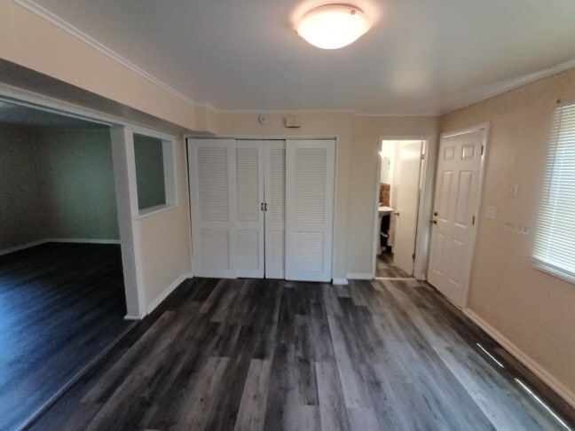 Building Photo - 2265 Delton Ct