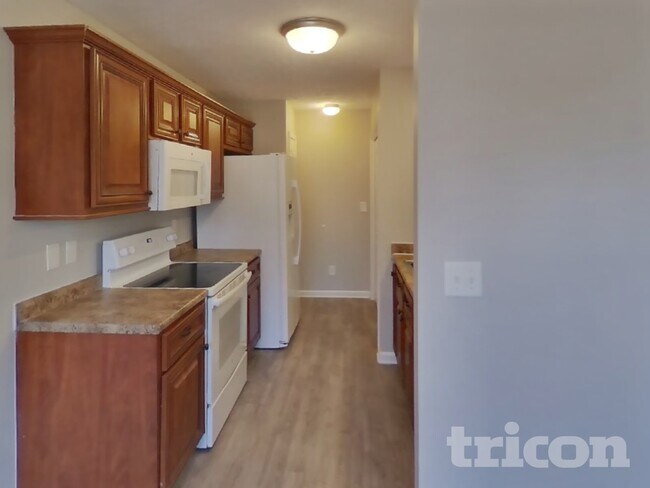 Building Photo - 3712 S Cindy Jo Dr