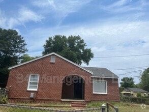 Building Photo - 263 32nd Ave