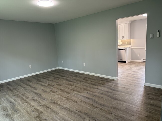 Foto del edificio - 104 Creekside Dr