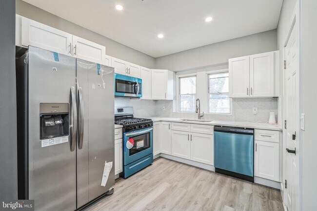 Foto del edificio - 4834 N Hutchinson St