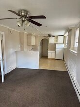 Building Photo - 37 Chapel Rd