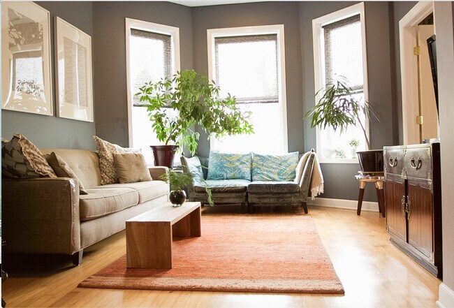 Foto del edificio - 3312 W Wabansia Ave
