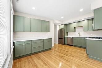 Building Photo - 42 Almont St