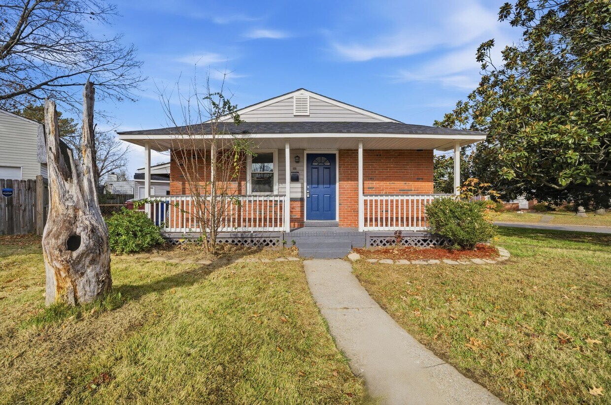 Three Bedroom House - Three Bedroom House