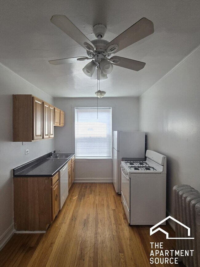 Foto del edificio - 2344 W Touhy Ave