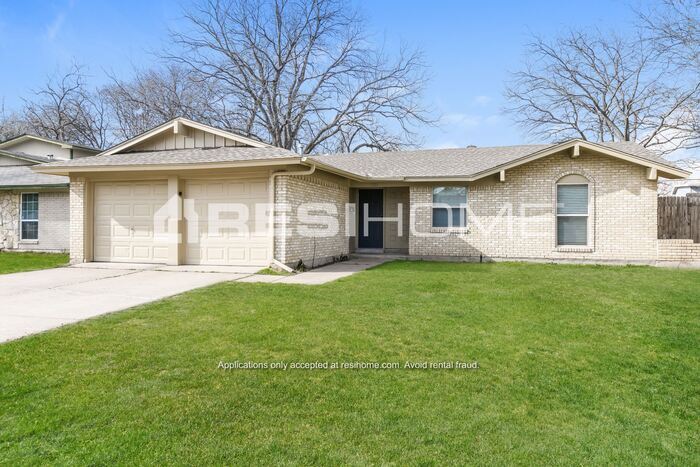 Primary Photo - 506 Hawthorne Lane
