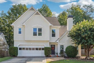 Building Photo - 2840 Ivey Oaks Ln