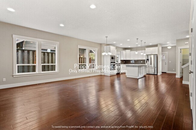 Foto del edificio - Gorgeous 4 Bedroom in West Linn! - Lovely ...