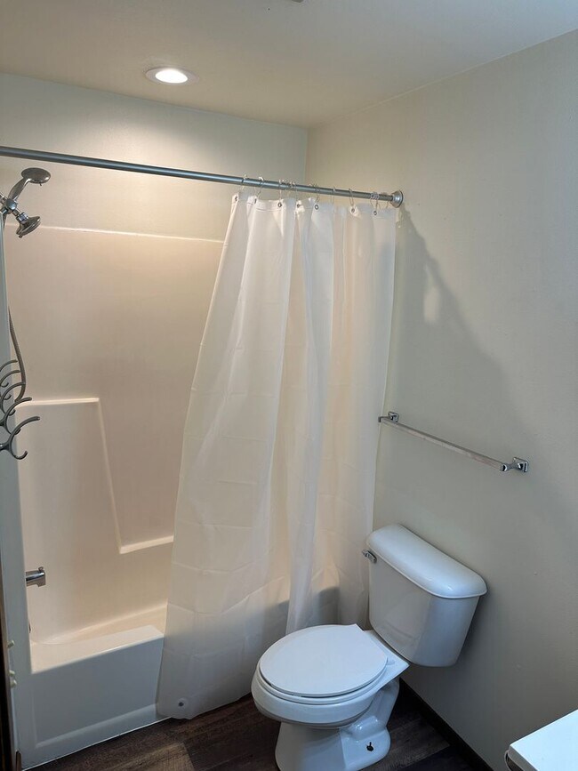 Foto del edificio - 4710 Trevor