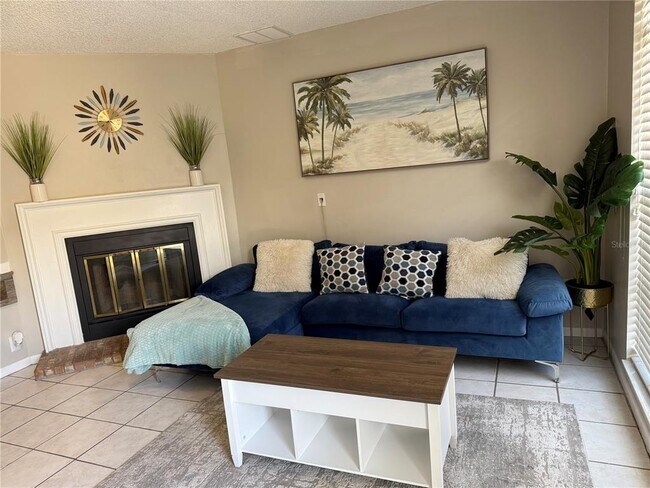 Foto del edificio - 11316 Grandville Dr