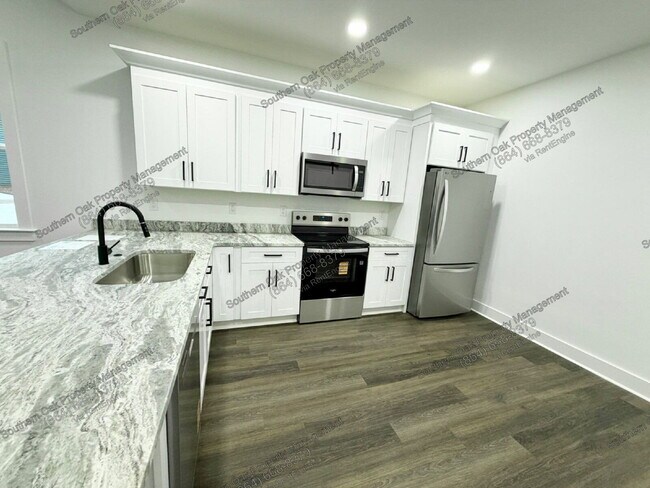 Building Photo - 306 Hickory Trail