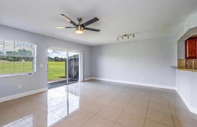 Foto del edificio - 8147 Southgate Blvd