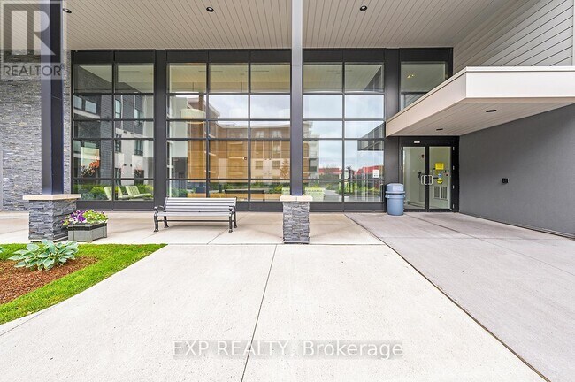 Building Photo - 3170-3170 Erin Mills Pkwy