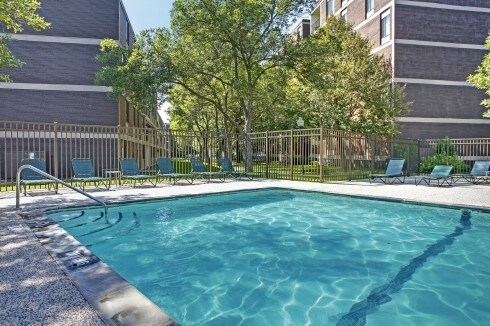 Foto principal - 7220 York Ave S