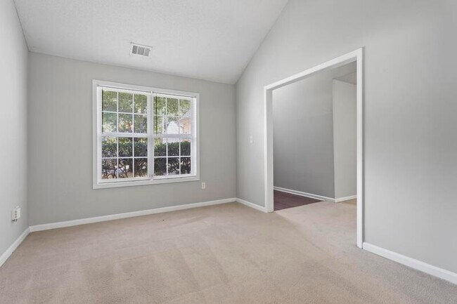 Foto del edificio - 7009 Mahonia Pl