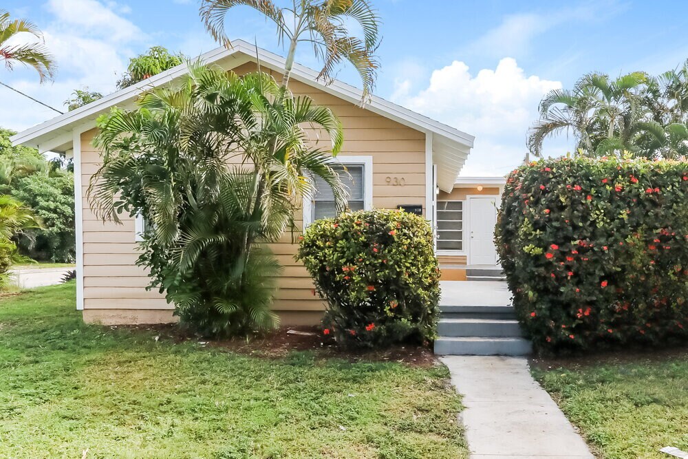 Foto principal - 930 N J St