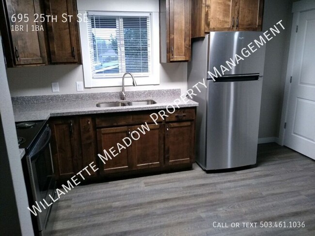 Building Photo - Convenient & Updated 1 Bedroom Apt with Wa...