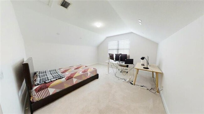 Building Photo - 7415 NW 108th Ave