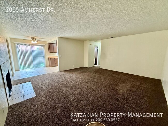 Building Photo - Updated 3-Bedroom 2-Bath Single Story Nort...