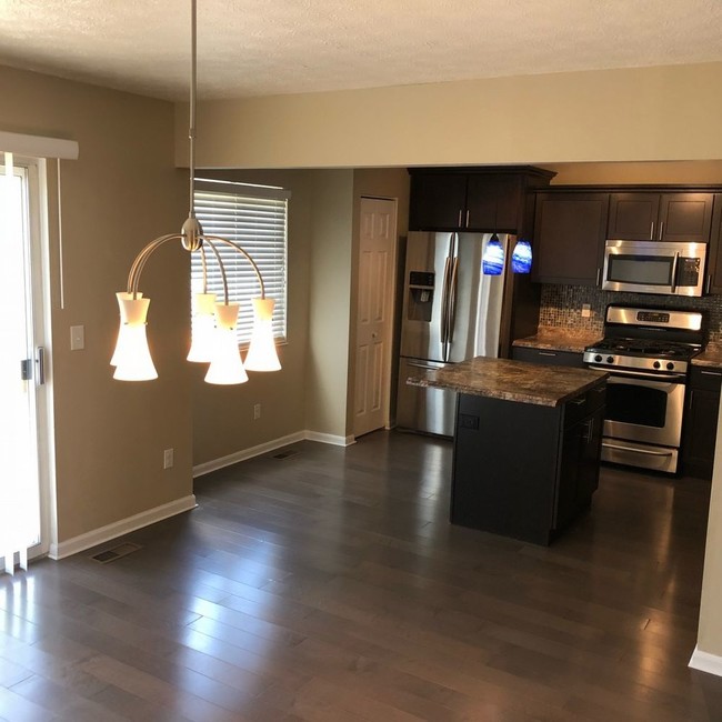 Foto del edificio - 10817 Fallsington Ct