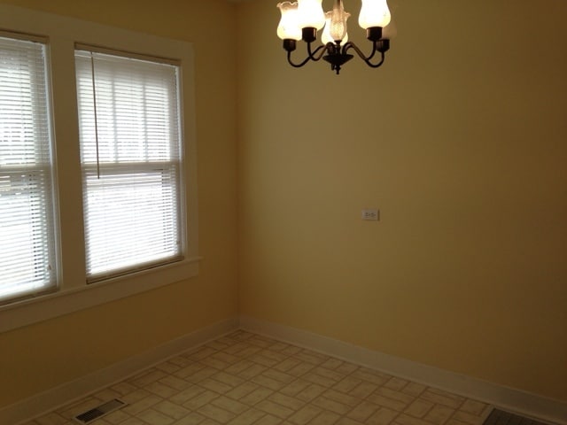 Building Photo - Quaint Cottage in Fairview