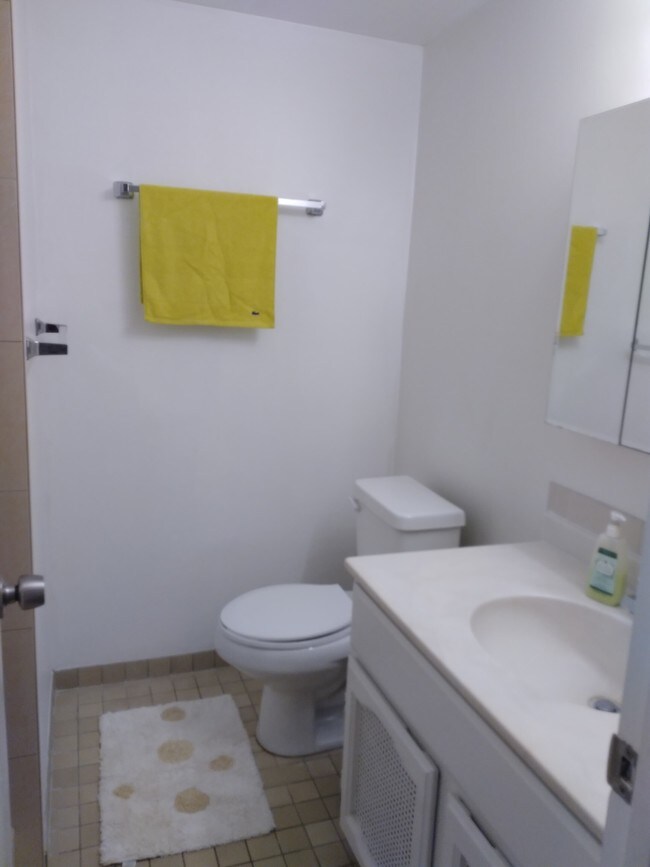 465 Kapahulu Ave Unit 4D, Honolulu, HI 96815 Apartments in Honolulu