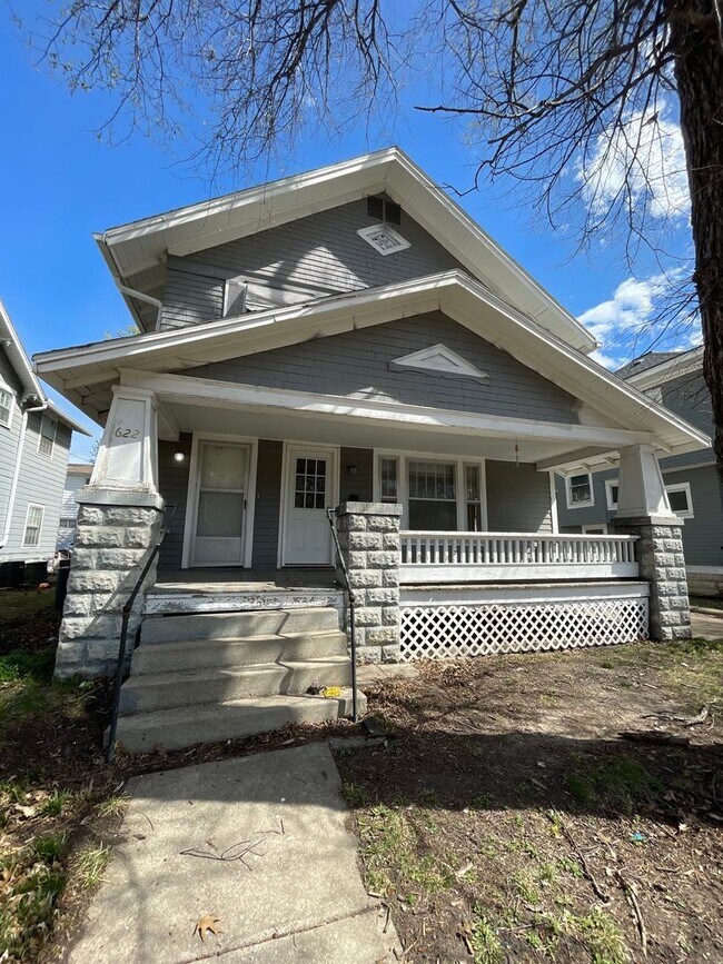 Building Photo - 622 Union St