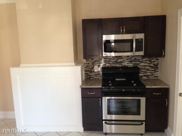 Foto principal - 470 Warren St