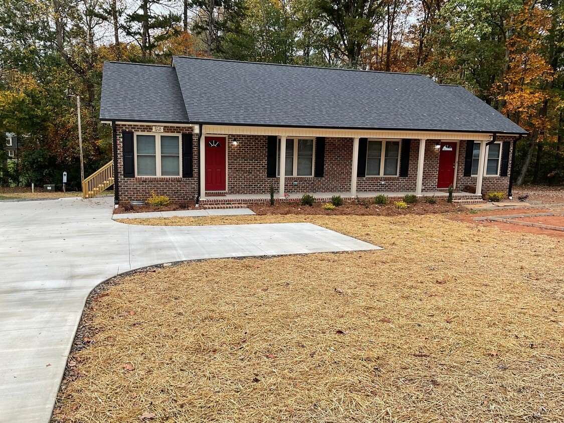 Primary Photo - New Duplex on Jance Road, Lincolnton NC 28092