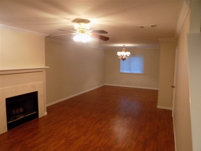 Foto del edificio - 18018 Imber Forest Ln