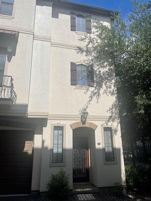 Building Photo - 5950 Kiam St