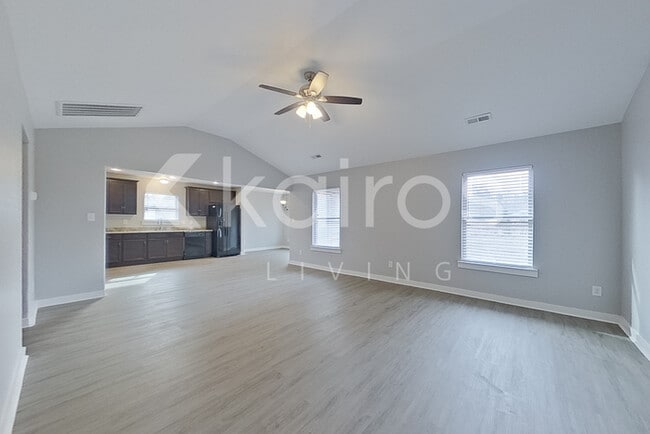 Foto del edificio - 488 Ford Chapel Rd