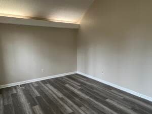 Building Photo - 4585 Hickory Dr